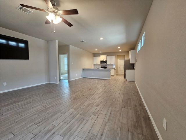 6737 Windfall Drive, Fort Worth, TX 76135