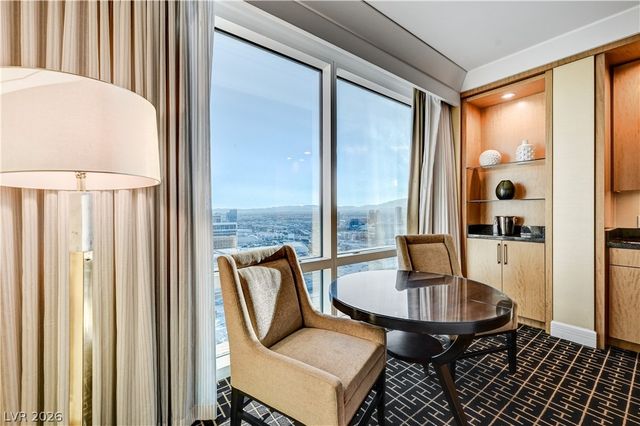 2000 North Fashion Show Drive 5002, Las Vegas, NV 89109