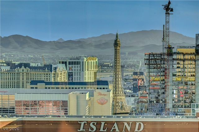 2000 North Fashion Show Drive 5002, Las Vegas, NV 89109