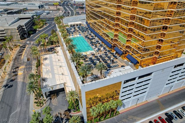 2000 North Fashion Show Drive 5002, Las Vegas, NV 89109