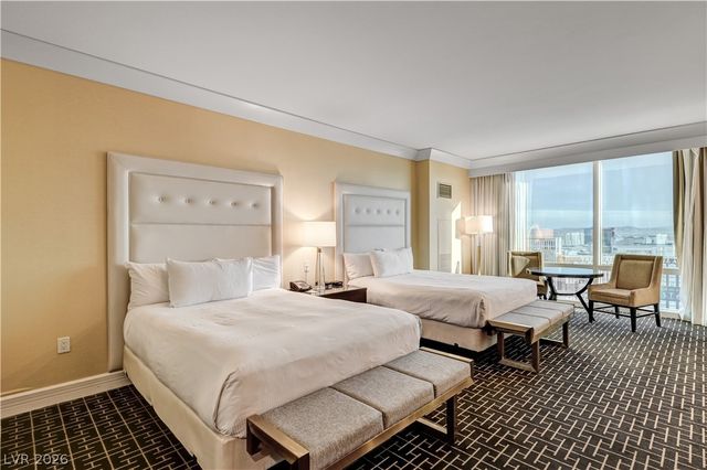 2000 North Fashion Show Drive 5002, Las Vegas, NV 89109