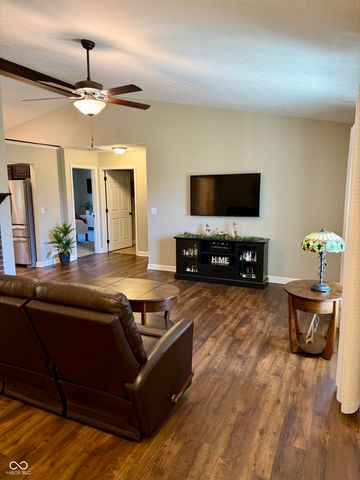 1502 NE Santee Drive, Greensburg, IN 47240