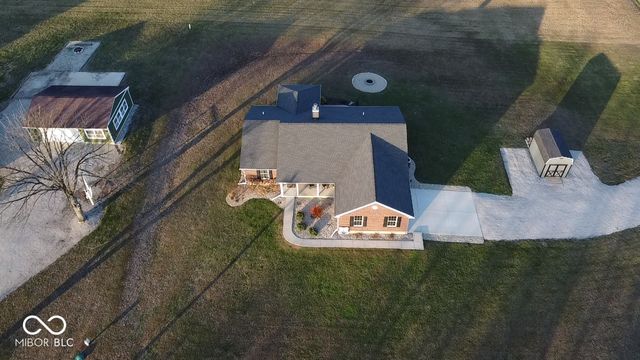 1502 NE Santee Drive, Greensburg, IN 47240