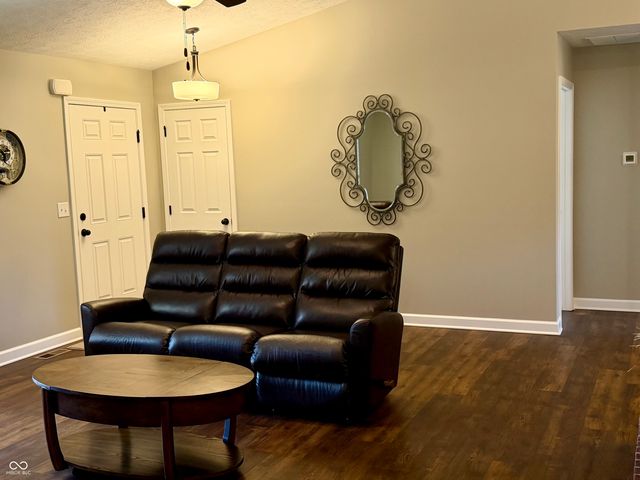 1502 NE Santee Drive, Greensburg, IN 47240