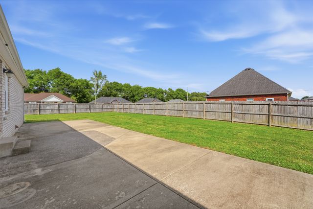 4101 Lenore Ln, Smyrna, TN 37167