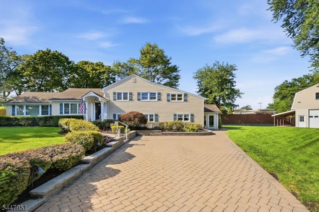133 Sandra Dr, Parsippany-troy Hills Twp., NJ 07054
