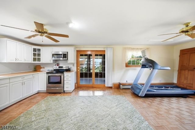 133 Sandra Dr, Parsippany-troy Hills Twp., NJ 07054