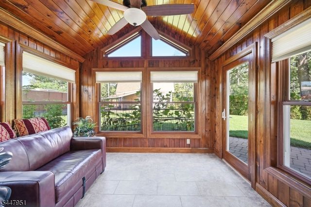 133 Sandra Dr, Parsippany-troy Hills Twp., NJ 07054
