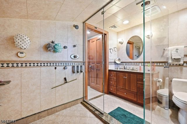 133 Sandra Dr, Parsippany-troy Hills Twp., NJ 07054