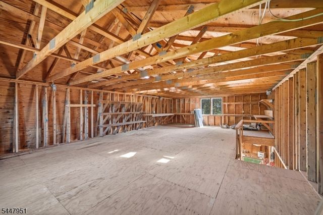 133 Sandra Dr, Parsippany-troy Hills Twp., NJ 07054