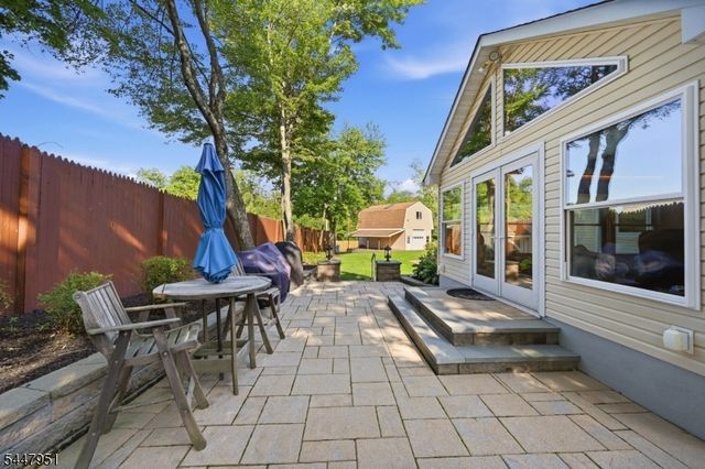 133 Sandra Dr, Parsippany-troy Hills Twp., NJ 07054