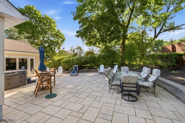133 Sandra Dr, Parsippany-troy Hills Twp., NJ 07054