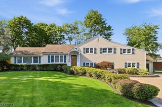 133 Sandra Dr, Parsippany-troy Hills Twp., NJ 07054