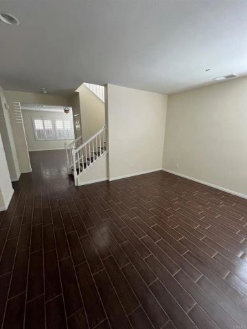 37052 WHISPERING HILLS DR, Murrieta, CA 92563