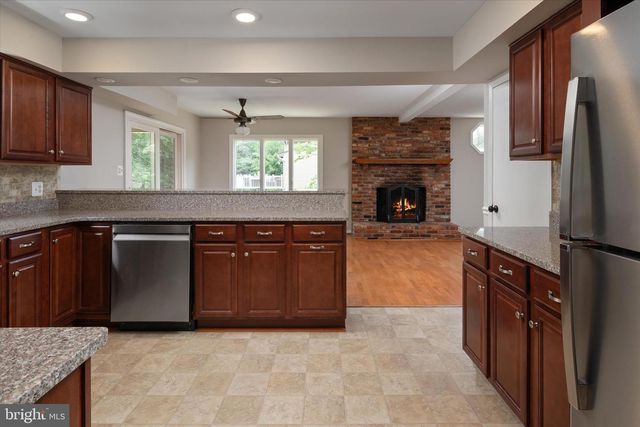 1625 SEVERN RUN CT, Severn, MD 21144
