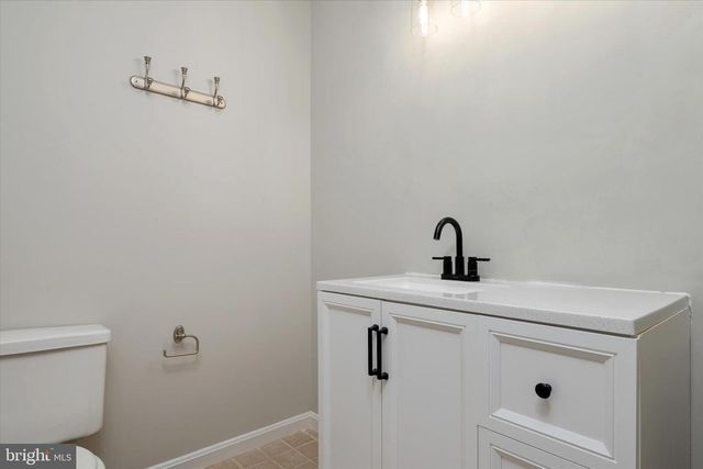 1625 SEVERN RUN CT, Severn, MD 21144