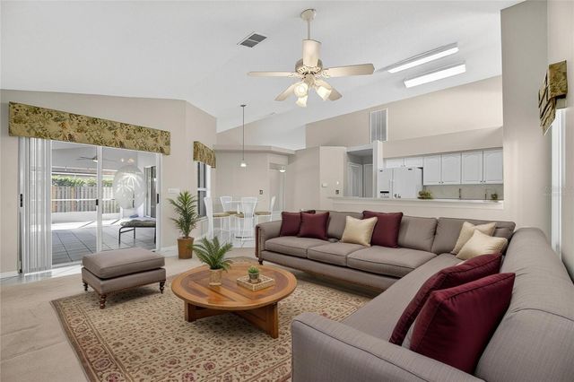 16604 LAKE HEATHER DRIVE, Tampa, FL 33618