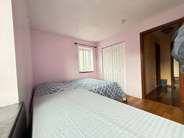 215 Washington Ave 9, Chelsea, MA 02150