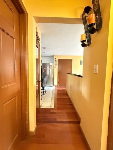 215 Washington Ave 9, Chelsea, MA 02150