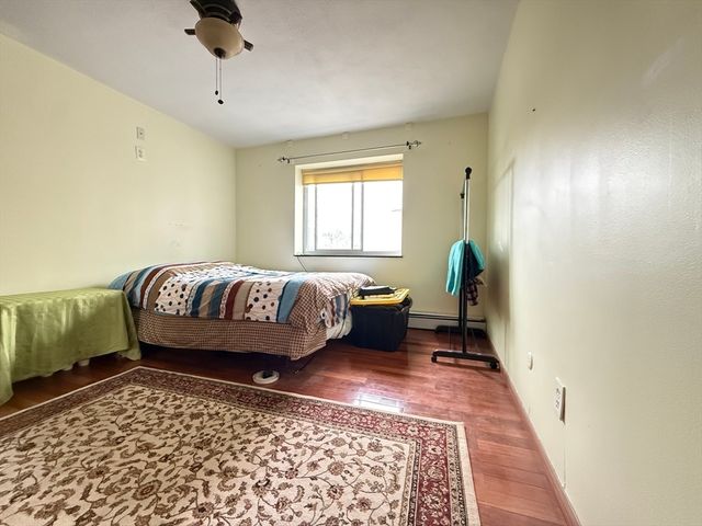 215 Washington Ave 9, Chelsea, MA 02150