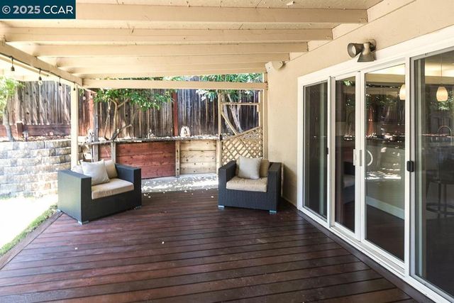 1736 Silverwood Dr, Martinez, CA 94553