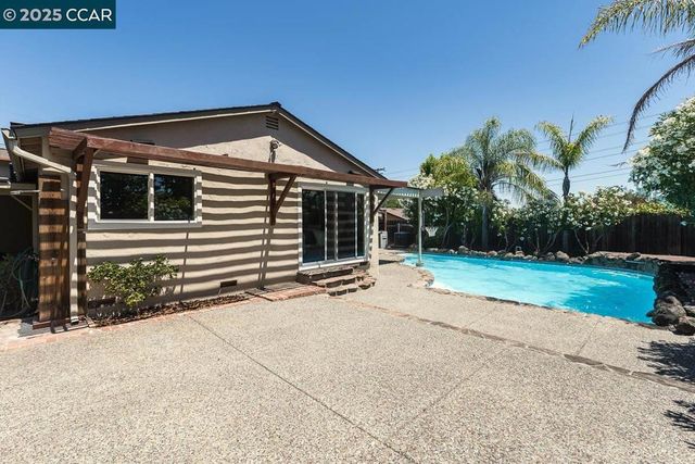 1736 Silverwood Dr, Martinez, CA 94553