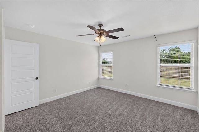 709 NW 63rd Avenue, Bentonville, AR 72713
