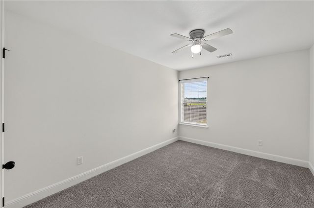 709 NW 63rd Avenue, Bentonville, AR 72713