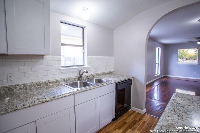 3735 COMMERCIAL AVE, San Antonio, TX 78221