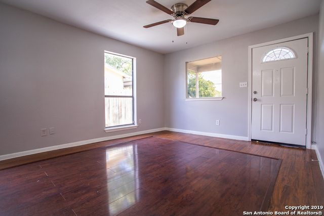 3735 COMMERCIAL AVE, San Antonio, TX 78221