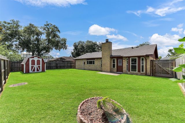 9507 Garden Bridge Street, Houston, TX 77075