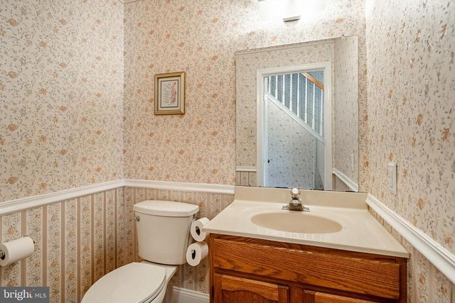 1304 RED OAK DRIVE, Chalfont, PA 18914