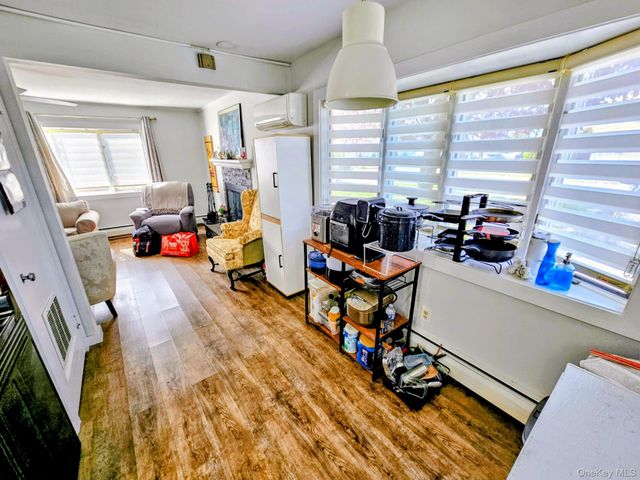 27 Spruce Street, Hicksville, NY 11801