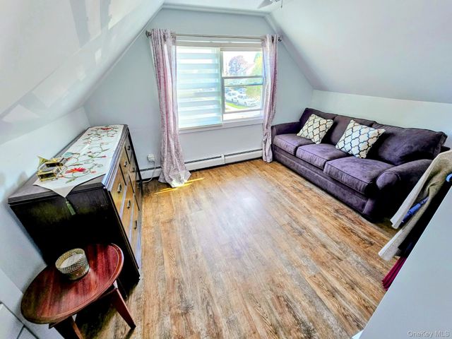 27 Spruce Street, Hicksville, NY 11801