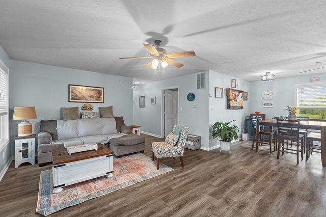 100 Katie Lane, Clay City, KY 40312
