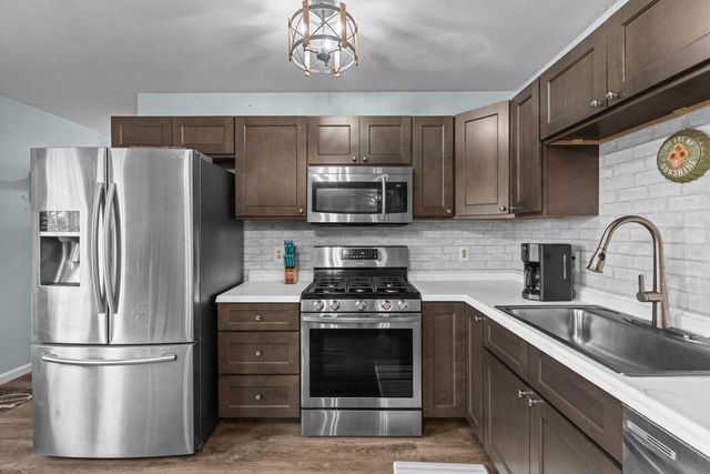 100 Katie Lane, Clay City, KY 40312