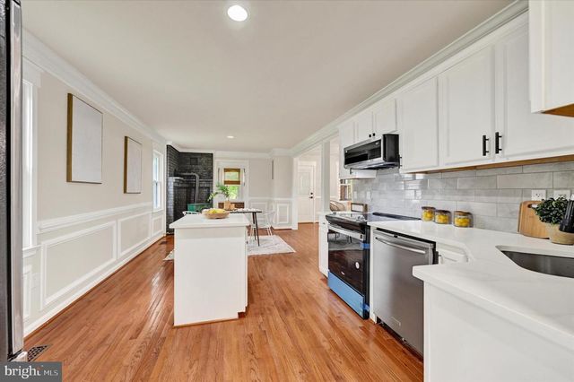 2743 RIDGE RD, Baltimore, MD 21244