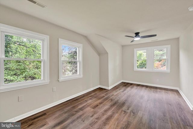 2743 RIDGE RD, Baltimore, MD 21244