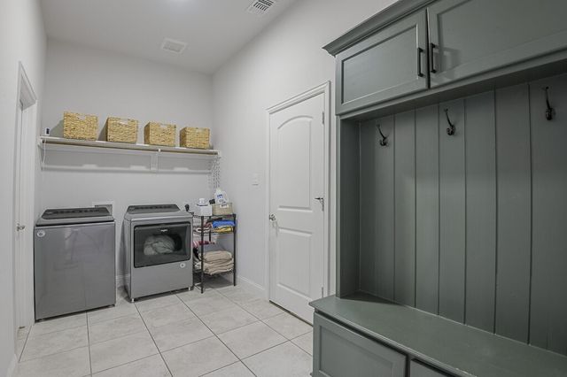 982 E Villas Court, Lewisville, TX 75067