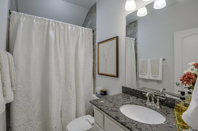982 E Villas Court, Lewisville, TX 75067