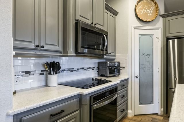 982 E Villas Court, Lewisville, TX 75067