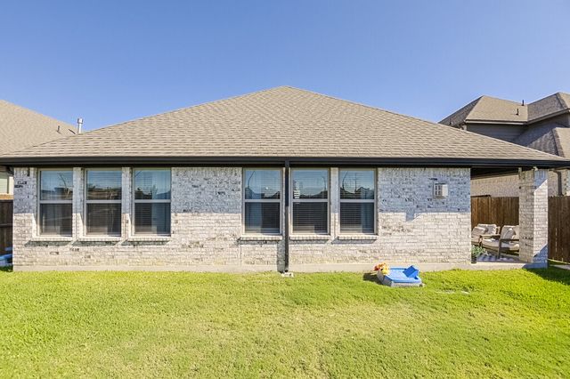 982 E Villas Court, Lewisville, TX 75067