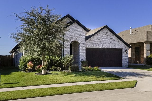 982 E Villas Court, Lewisville, TX 75067