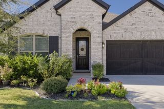 982 E Villas Court, Lewisville, TX 75067