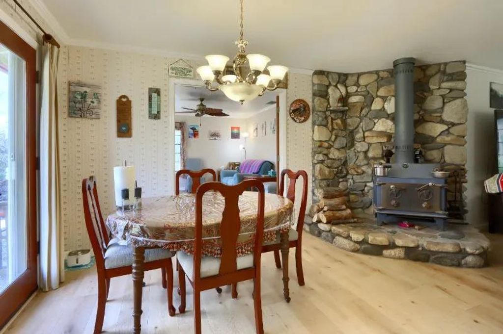 Image 10 of property listing at 5909 Evergreen, Mariposa, CA 95338