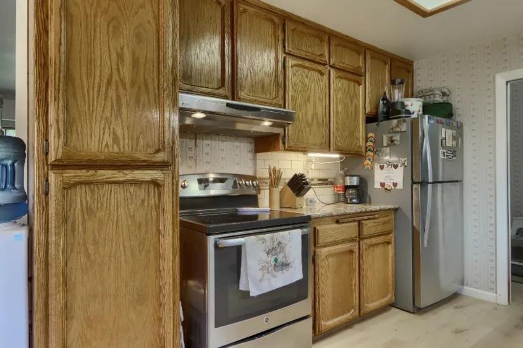 Image 16 of property listing at 5909 Evergreen, Mariposa, CA 95338