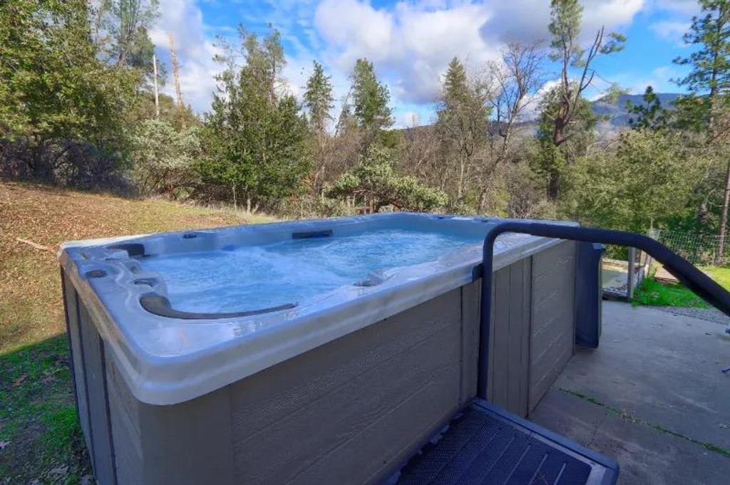 Image 34 of property listing at 5909 Evergreen, Mariposa, CA 95338