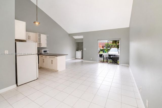 2242 NW 55th Terrace 2242, Lauderhill, FL 33313