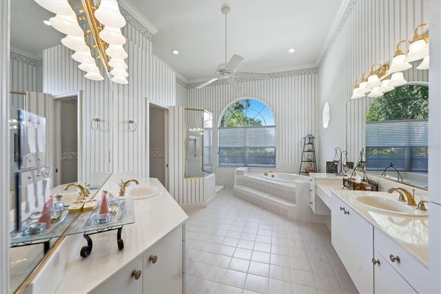 2012 NW 84TH STREET CIRCLE, Bradenton, FL 34209