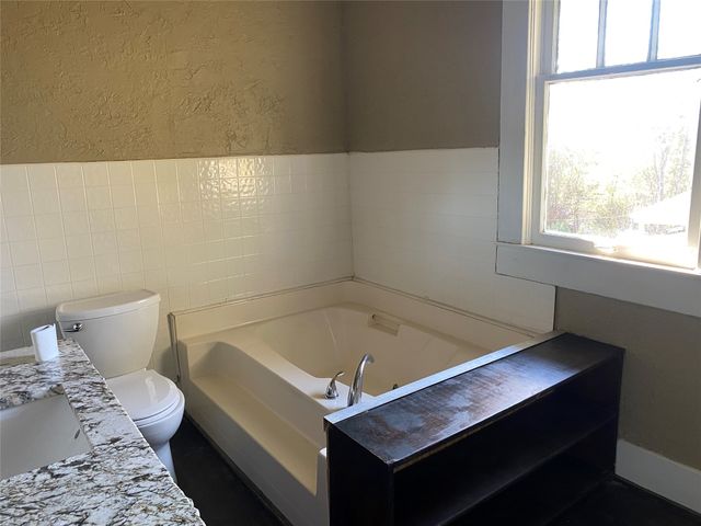 3701 Henry Street, Greenville, TX 75401